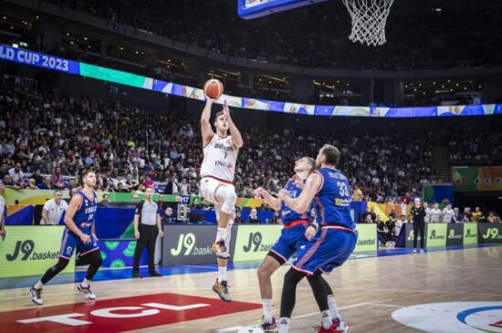 FIBA世界杯决赛：八战八胜!德国队83-77力压塞尔维亚队夺得冠军