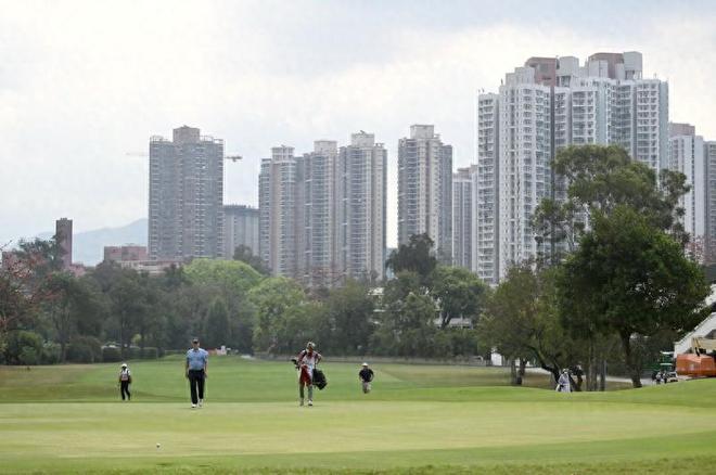 下令严查！香港名人豪宅区离谱违建，黑色暴雨洗刷出管治新把手