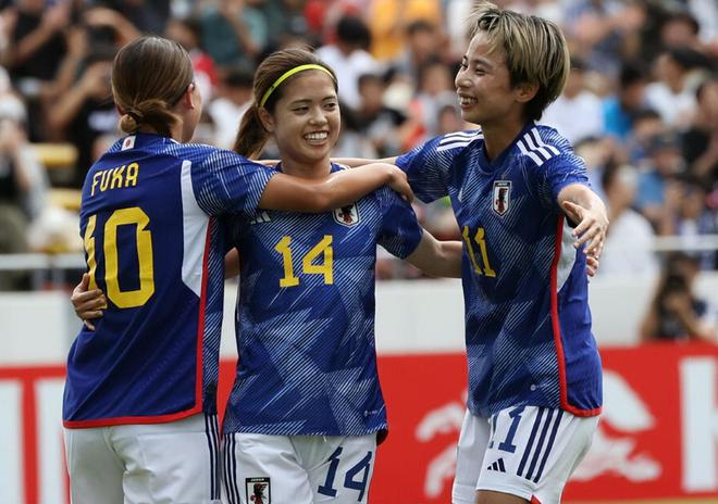 6人破门，8-0！日本女足太强了：疯狂吊打阿根廷，派二队踢亚运会