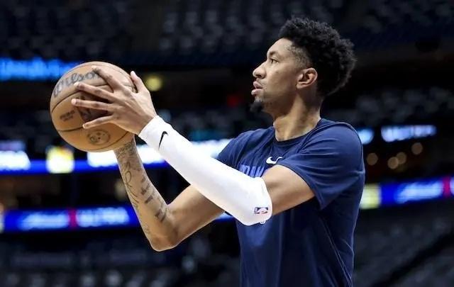 NBA午报｜黄蜂小将自称GOAT 李凯尔谈让号 勇士裁掉中锋