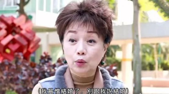 两次梦断豪门，年入千万依然跑龙套，配角女富豪们救不了TVB？