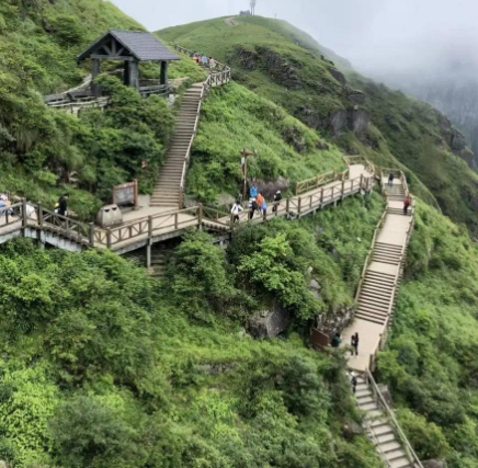 什么季节去武功山最合适