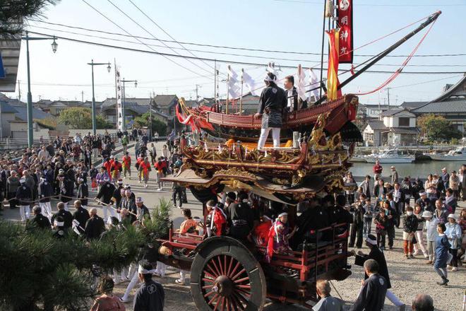 日本有没有大型油田，每天的产量是多少？