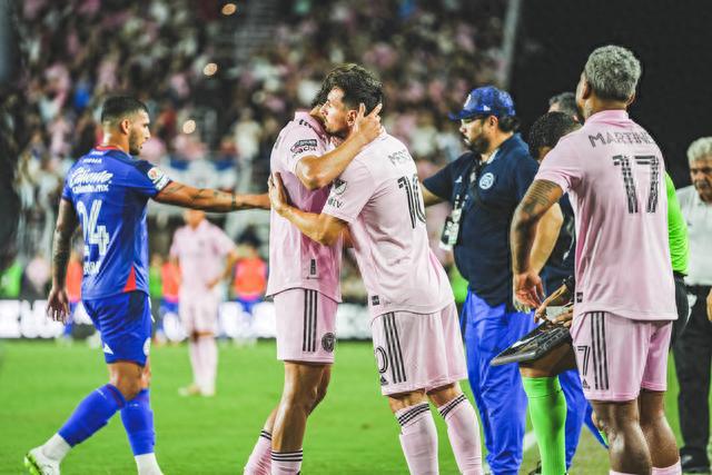 签约首秀首球⚽率队夺首冠10图回顾梅西加盟迈阿密国际✨