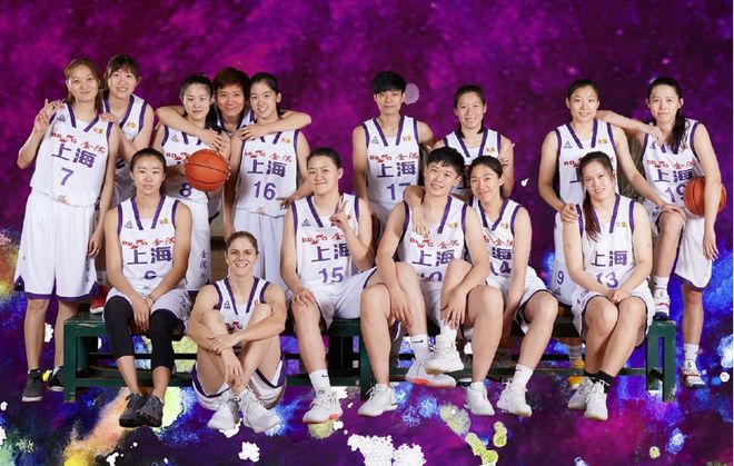 76-44，上海女篮血屠陕西队，辽宁籍主帅小试牛刀，剑指总冠军！