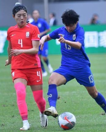 奥预赛：韩国女足10-1泰国女足，16岁天才少女戴帽，千佳蓝3球