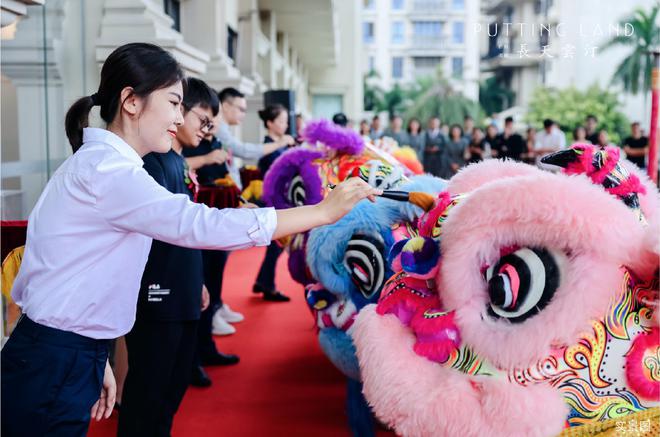 神秘面纱终揭开，仁恒美视長天雲汀如约而至，开启会客