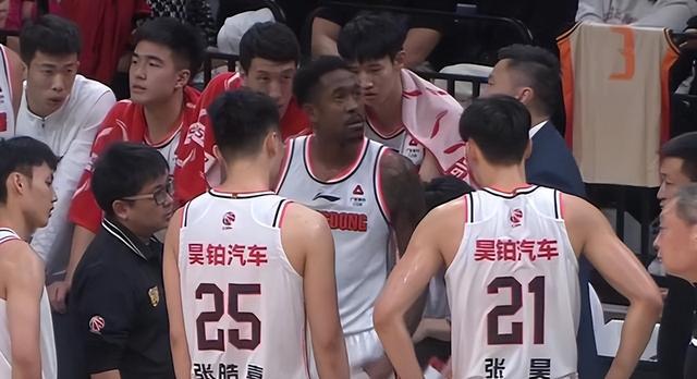 CBA最新排名：辽宁4连胜第1 北京第2 广东跌出前4 四川倒数第1