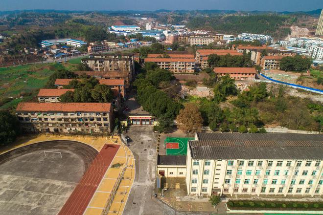 2700余户近万人的安居梦 四川资阳“三线建设”老旧住宅区焕新